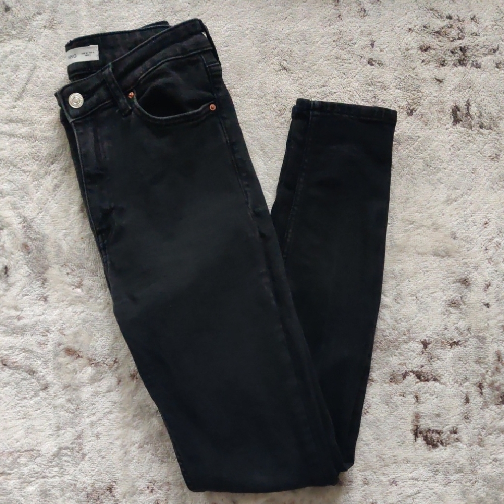 Mango Women's Black Skinny Jeans